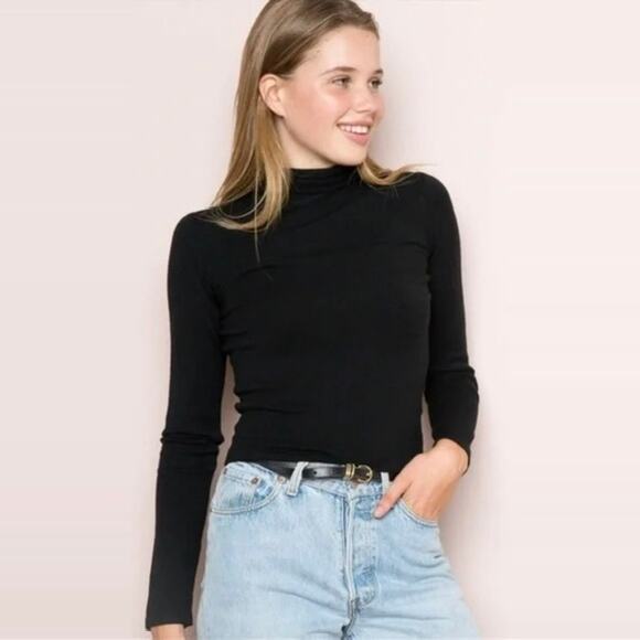 Brandy Melville Ribbed Turtleneck Sweater Top One Size Navy Blue - Picture 2 of 10